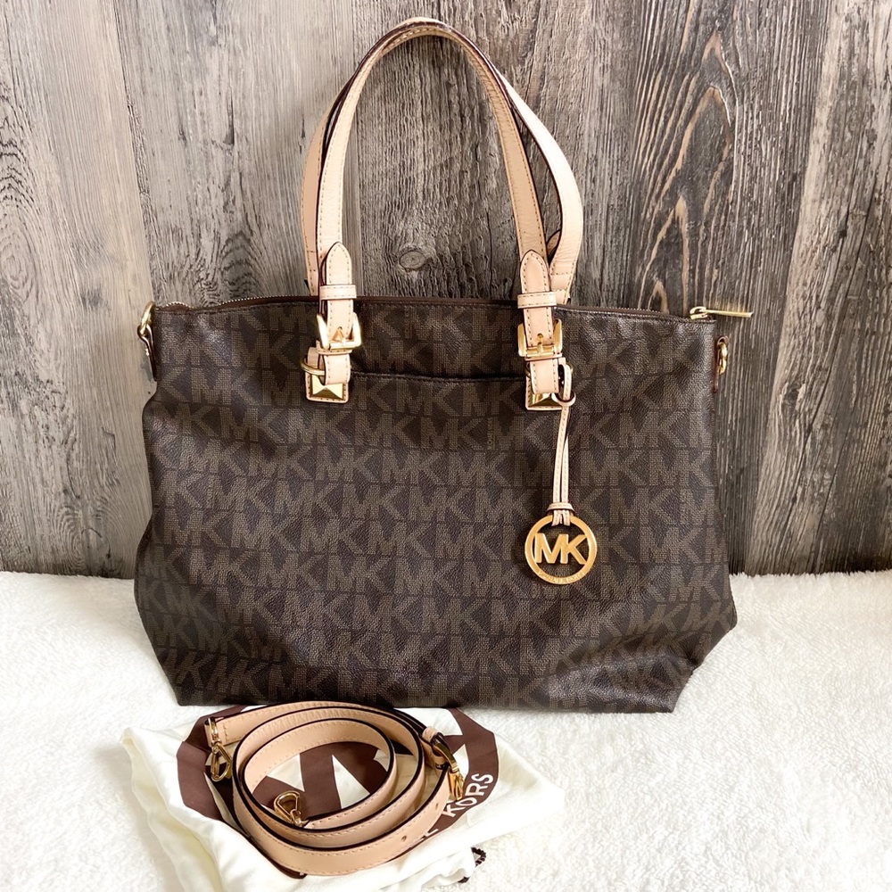 *SOLD* Michael Kors jet set brown monogram bag